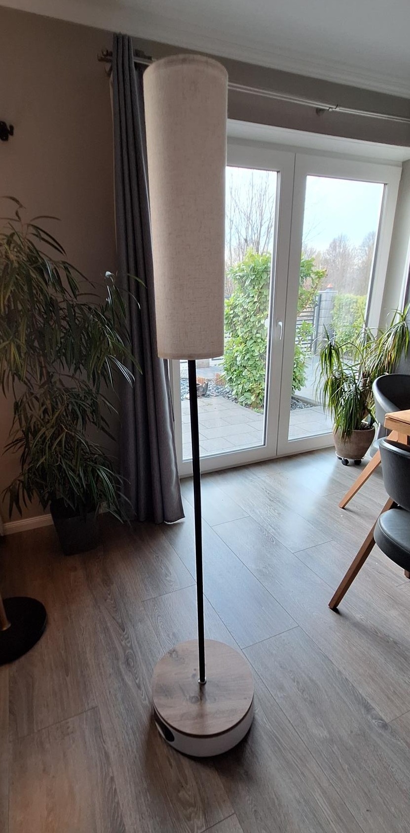 Lampi Robot - View 3